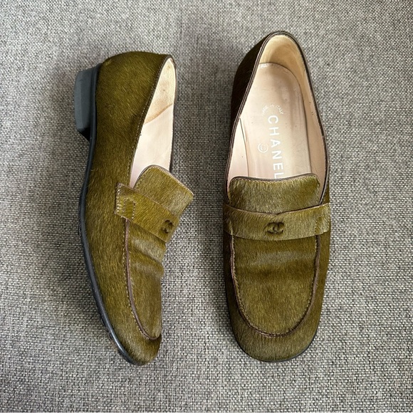 Vintage Chanel olive green pony hair loafers - Picture 1 of 11